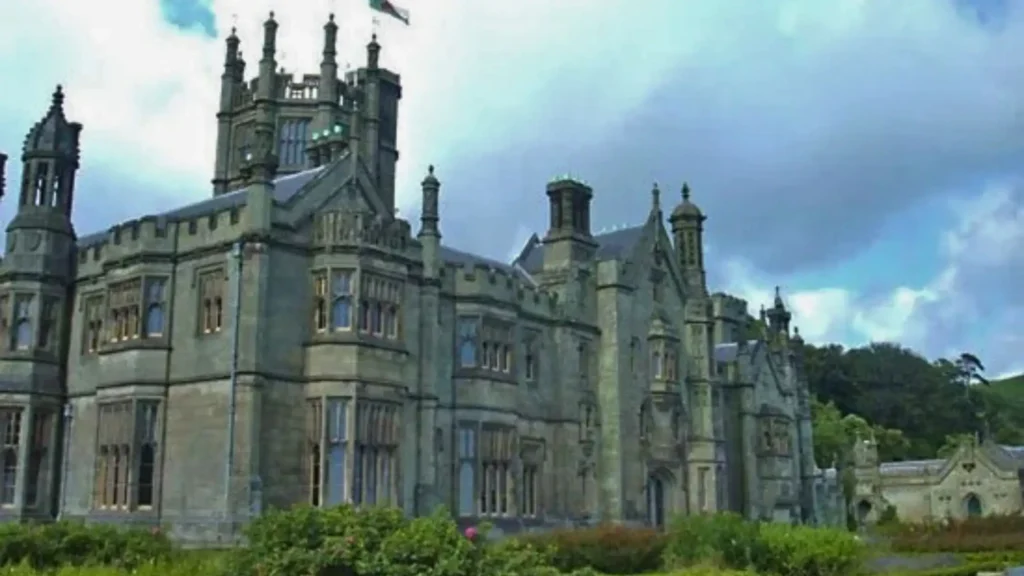 Mr Burton Filming Locations