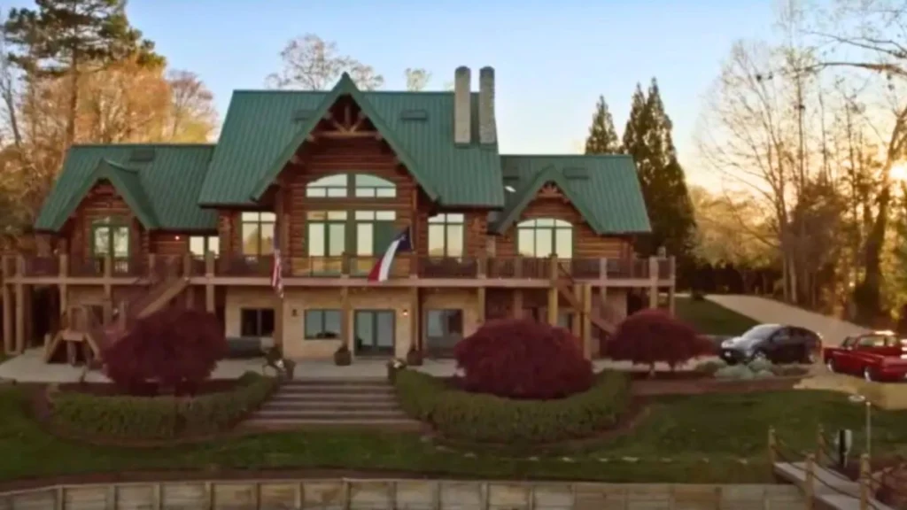 The Hunting Wives Filming Locations